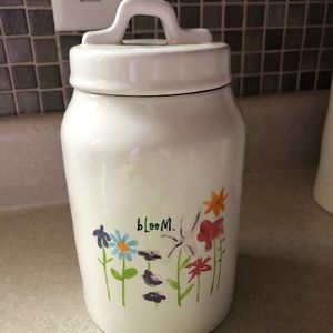 Rae Dunn medium canister